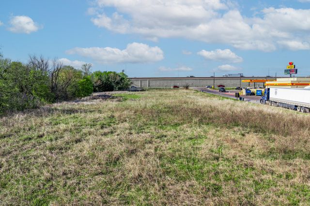 1970 I-30, Rockwall, TX 75087