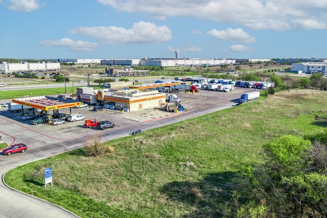 1970 I-30, Rockwall, TX 75087