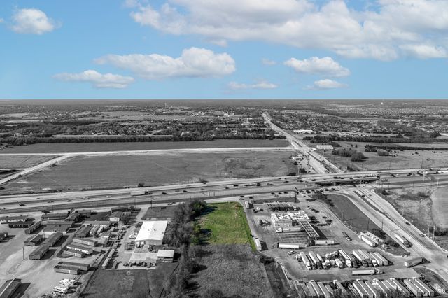 1970 I-30, Rockwall, TX 75087