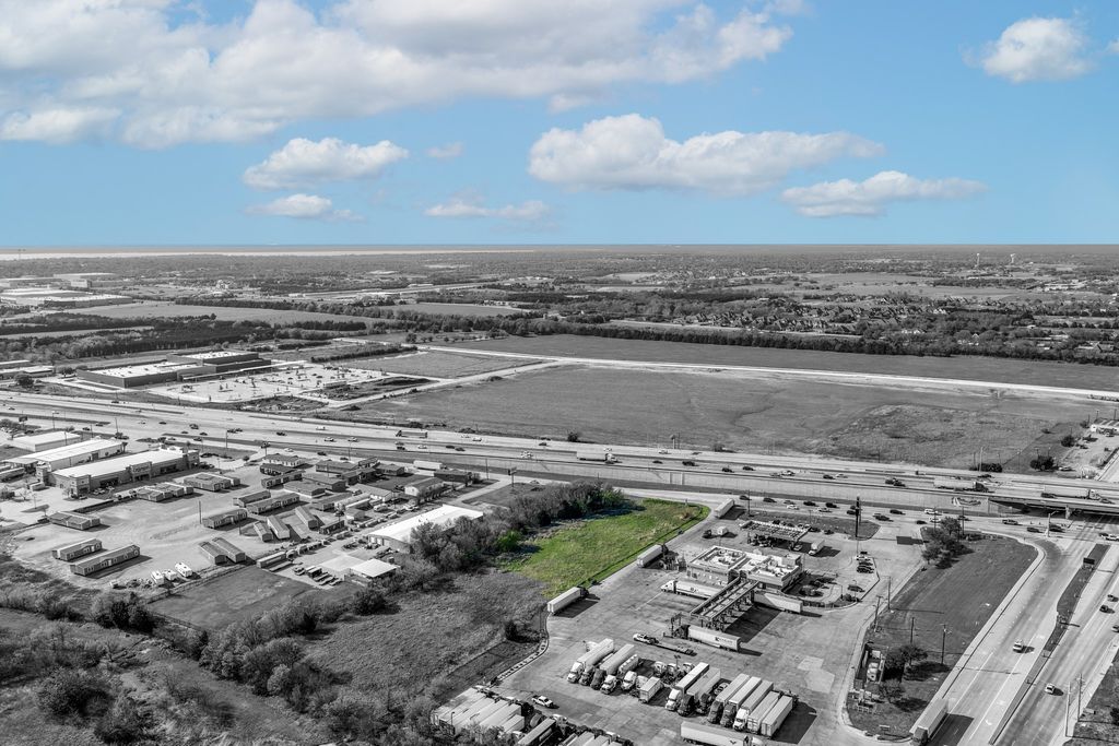 1970 I-30, Rockwall, TX 75087