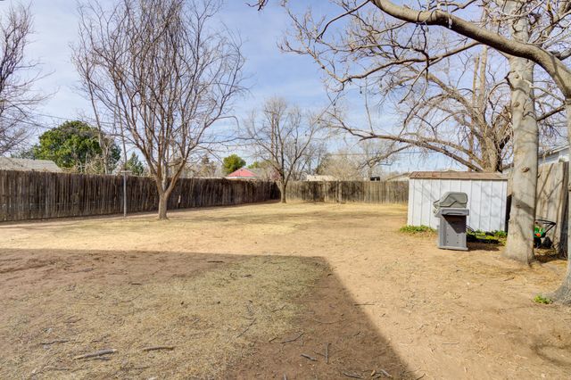 2120 26th Street, Lubbock, TX 79411