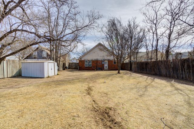 2120 26th Street, Lubbock, TX 79411