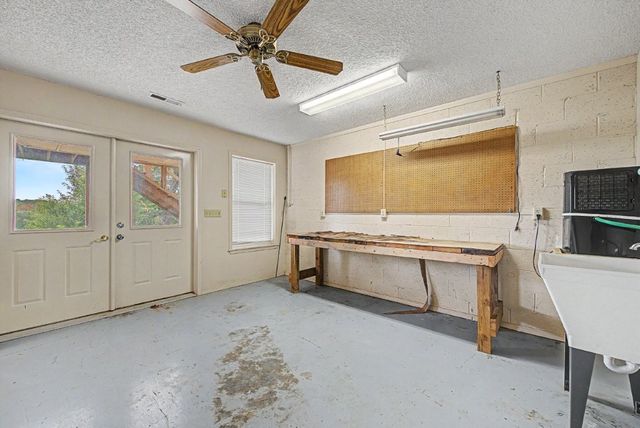 25 Eddleston Drive, Bella Vista, AR 72715