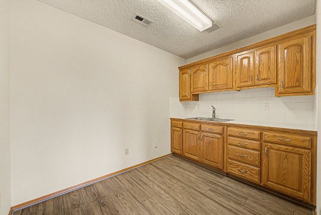25 Eddleston Drive, Bella Vista, AR 72715