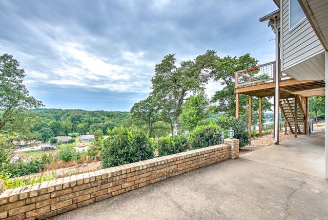25 Eddleston Drive, Bella Vista, AR 72715