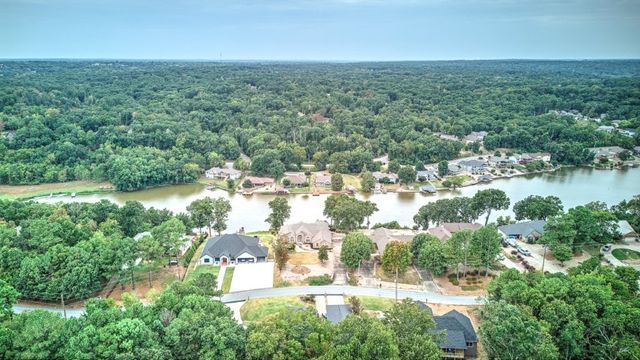 25 Eddleston Drive, Bella Vista, AR 72715
