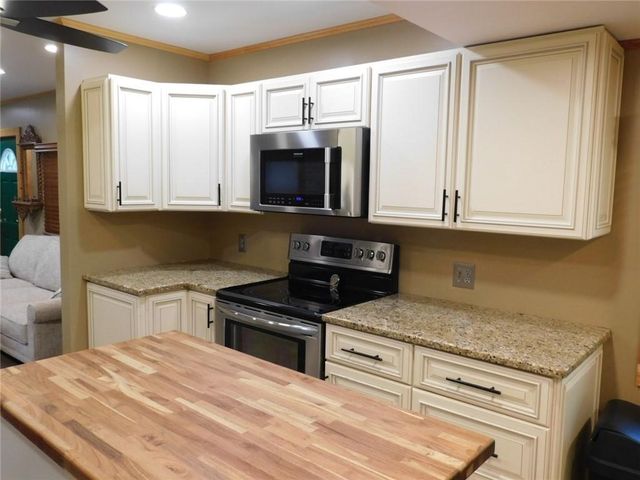 9 Buckeye Brook Road, Charlestown, RI 02813