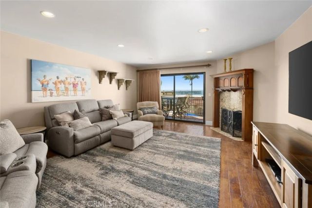 100 Pismo Avenue 106, Pismo Beach, CA 93449