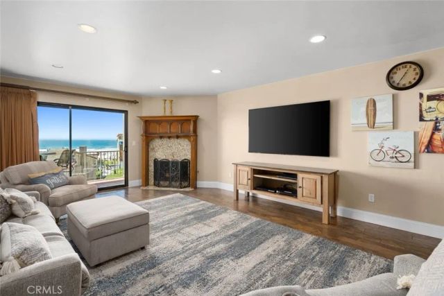 100 Pismo Avenue 106, Pismo Beach, CA 93449