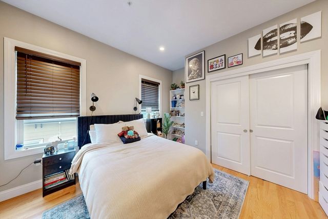 27 Thornley St 2, Boston, MA 02125