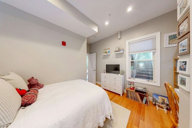 27 Thornley St 2, Boston, MA 02125