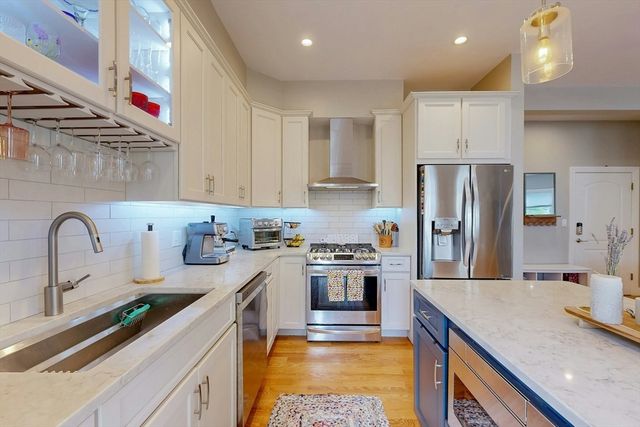 27 Thornley St 2, Boston, MA 02125