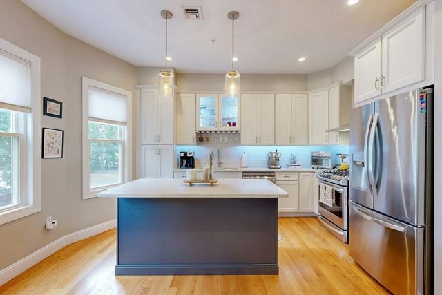 27 Thornley St 2, Boston, MA 02125