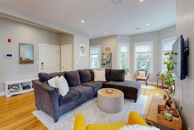 27 Thornley St 2, Boston, MA 02125