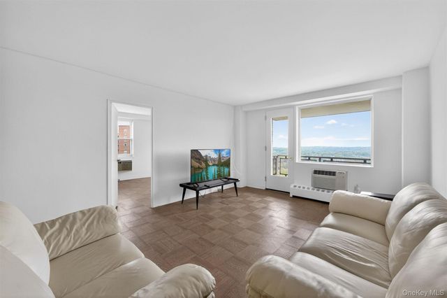 5700 Arlington Avenue 22B, Bronx, NY 10471
