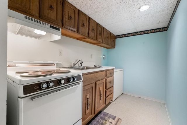 218 Lowell St, Wakefield, MA 01880