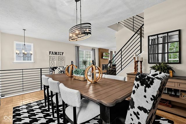 1098 Cavendish Drive, Carmel, IN 46032