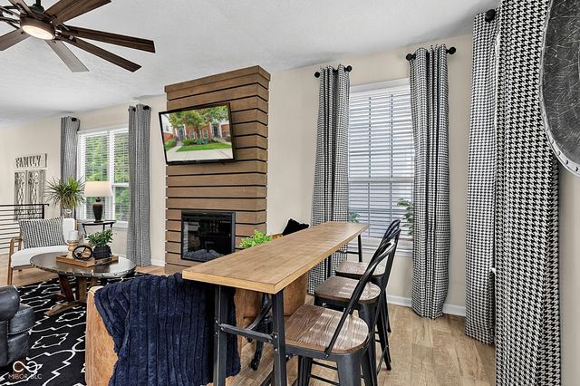1098 Cavendish Drive, Carmel, IN 46032