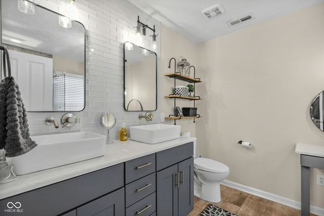 1098 Cavendish Drive, Carmel, IN 46032