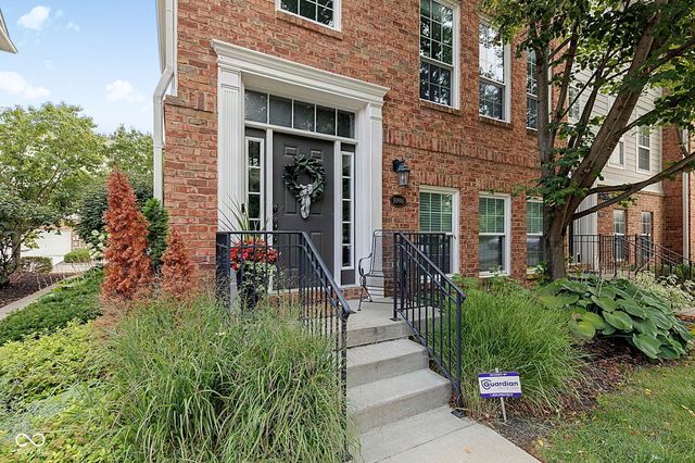 1098 Cavendish Drive, Carmel, IN 46032