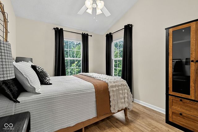 1098 Cavendish Drive, Carmel, IN 46032