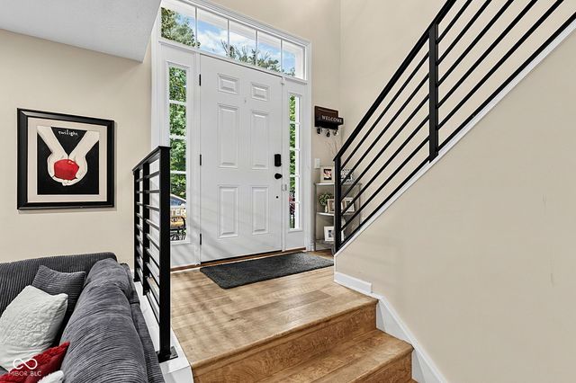 1098 Cavendish Drive, Carmel, IN 46032