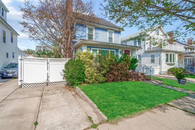 45-20 169th Street, Flushing, NY 11358