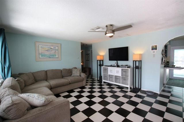 1462 CAROLYN LANE, Clearwater, FL 33755