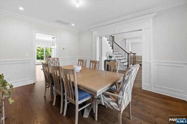 20 Ravine Avenue, Wyckoff, NJ 07481