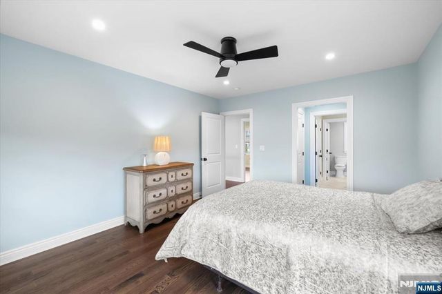20 Ravine Avenue, Wyckoff, NJ 07481