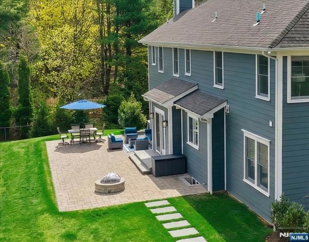 20 Ravine Avenue, Wyckoff, NJ 07481