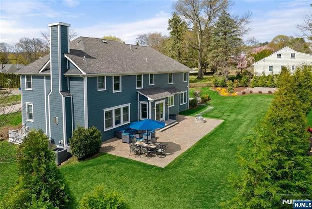 20 Ravine Avenue, Wyckoff, NJ 07481