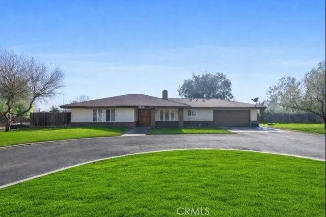 7519 Man O War Street, Bakersfield, CA 93307