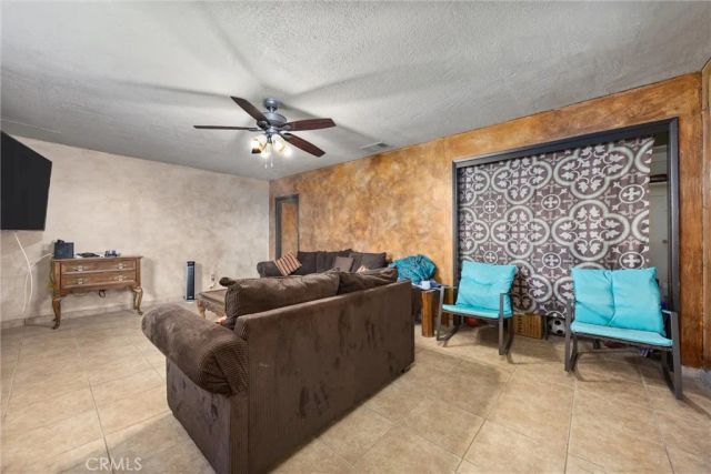 7519 Man O War Street, Bakersfield, CA 93307