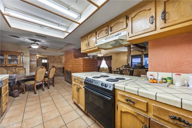 7519 Man O War Street, Bakersfield, CA 93307