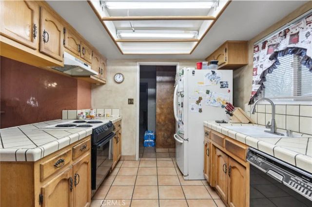 7519 Man O War Street, Bakersfield, CA 93307