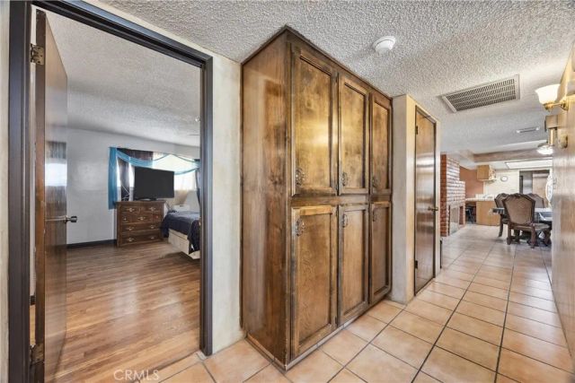 7519 Man O War Street, Bakersfield, CA 93307