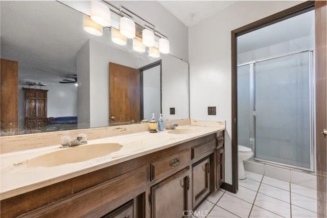 7519 Man O War Street, Bakersfield, CA 93307