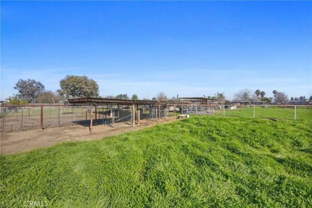 7519 Man O War Street, Bakersfield, CA 93307