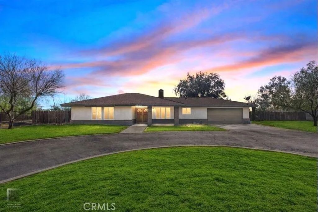 7519 Man O War Street, Bakersfield, CA 93307