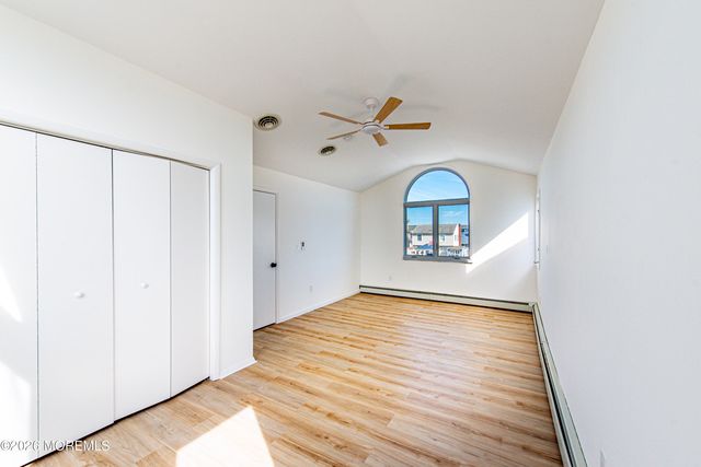 34 Frank Drive, Manahawkin, NJ 08050