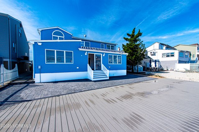 34 Frank Drive, Manahawkin, NJ 08050