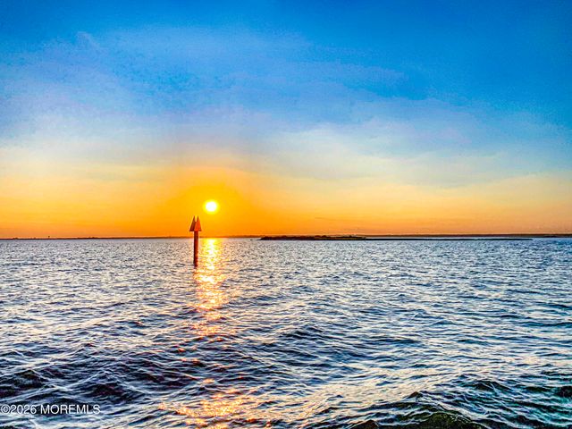 34 Frank Drive, Manahawkin, NJ 08050