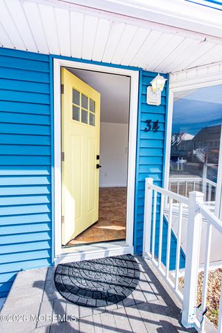34 Frank Drive, Manahawkin, NJ 08050