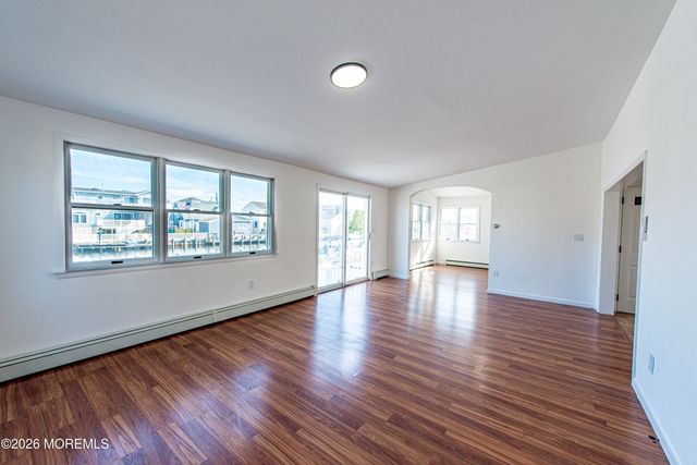34 Frank Drive, Manahawkin, NJ 08050