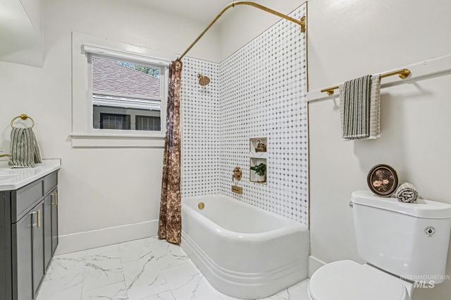 1004 N 17th, Boise, ID 83702