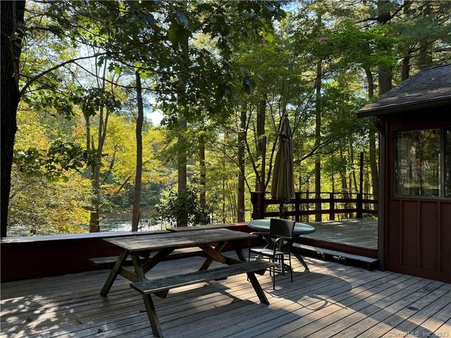 32 Beeholm Road 2, Redding, CT 06896