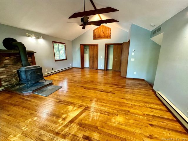 32 Beeholm Road 2, Redding, CT 06896