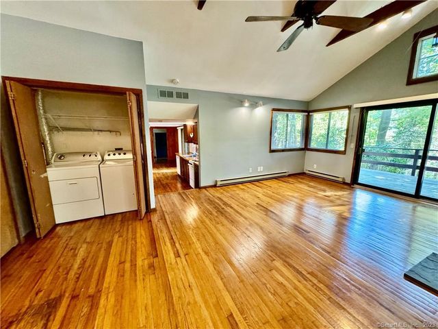 32 Beeholm Road 2, Redding, CT 06896