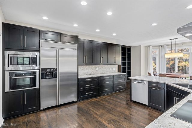 1515 Stone Court, Westlake, OH 44145